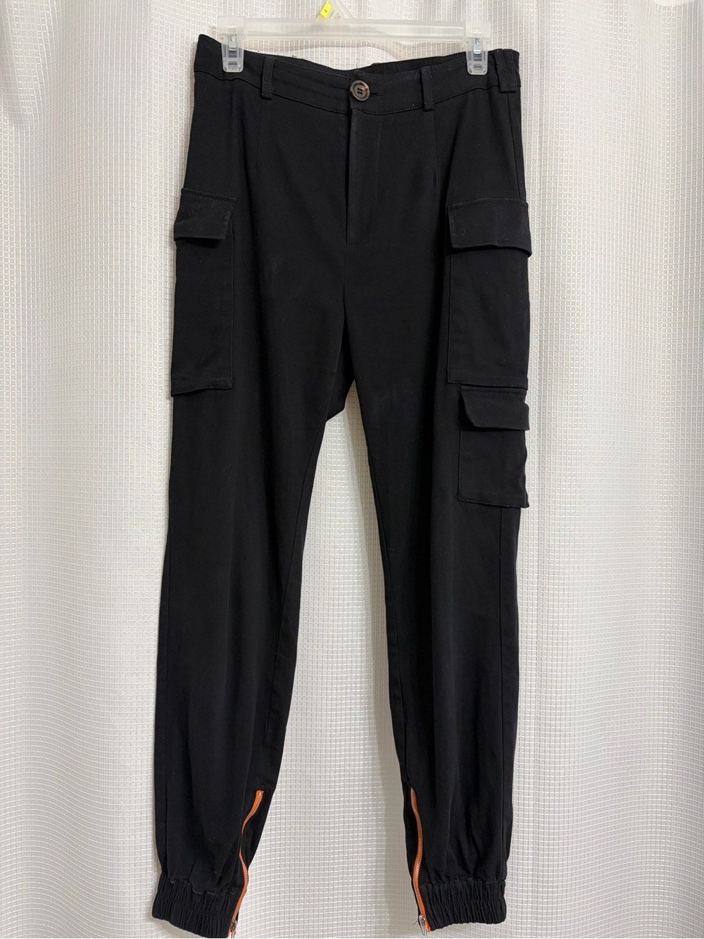 Black Cargo Jogger Pants - Casual Utility Style